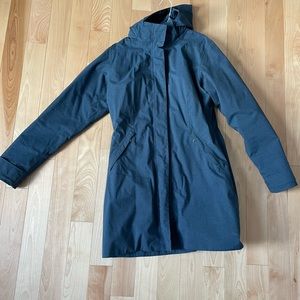 Patagonia 3 seasons jacket - women medium